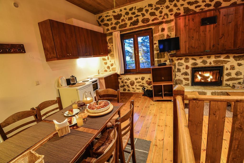 Εν Αρχή - En Arhi Villa อาโน ตริคาลา ภายนอก รูปภาพ