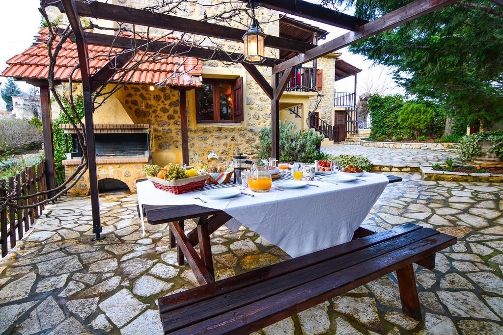 Εν Αρχή - En Arhi Villa อาโน ตริคาลา ภายนอก รูปภาพ